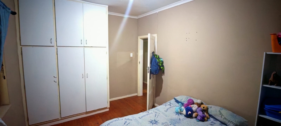 5 Bedroom Property for Sale in Thornton Western Cape